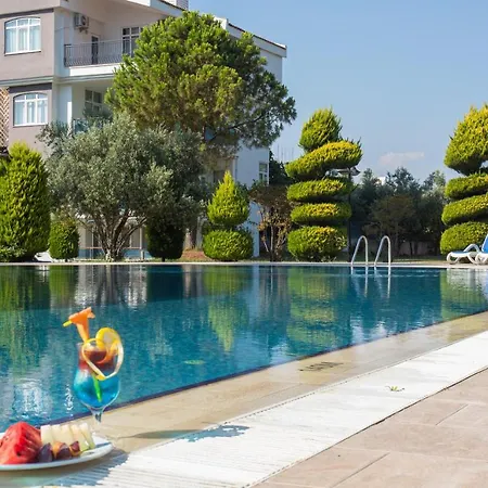 Irem Garden & Apart-hotel 2*